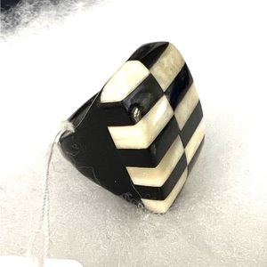 FUNKY Large ring. Ebony color and cream Size 5 FINAL PRICE